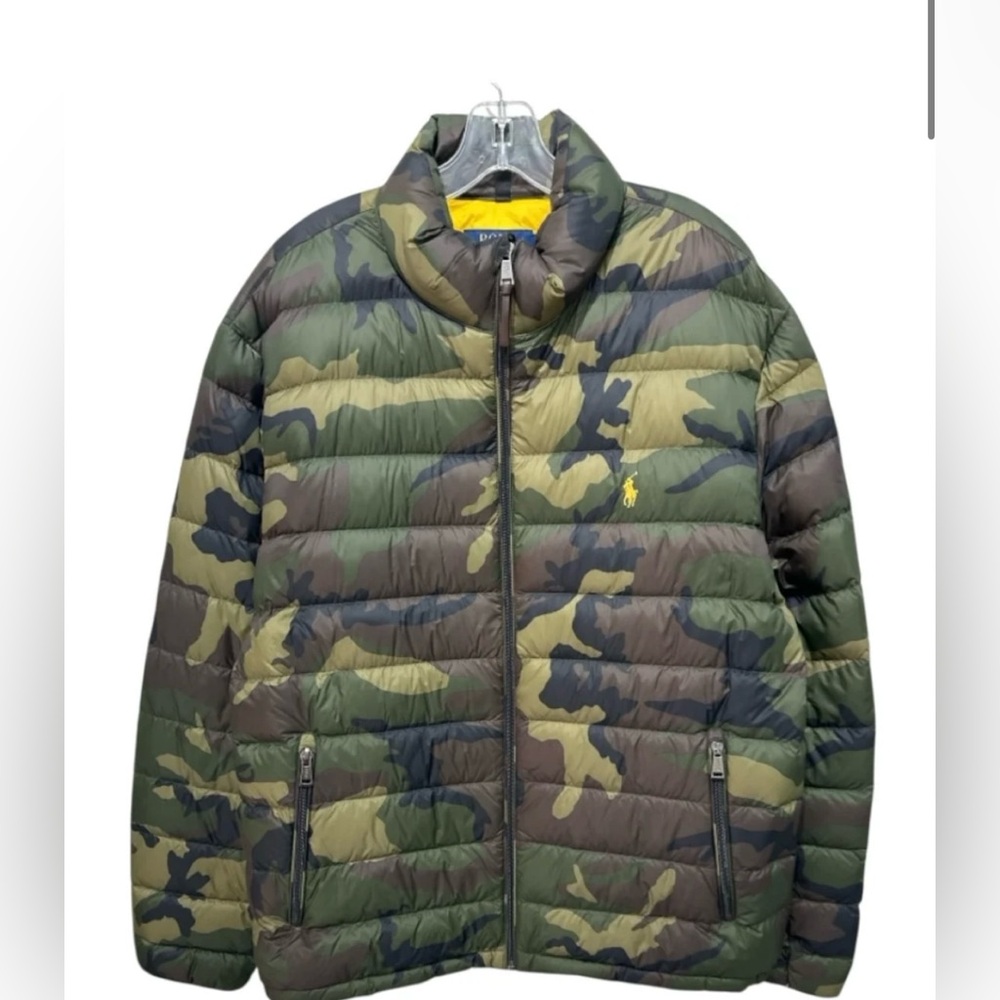 Ralph Lauren Super awesome camo packed down jacket! Very Lite-weight Host Pick!